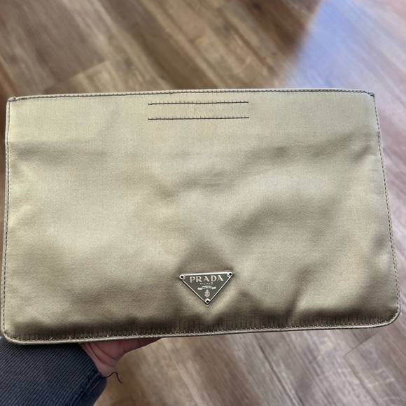 Prada Fumo Tessuto Vela Clutch - Picture 6 of 13